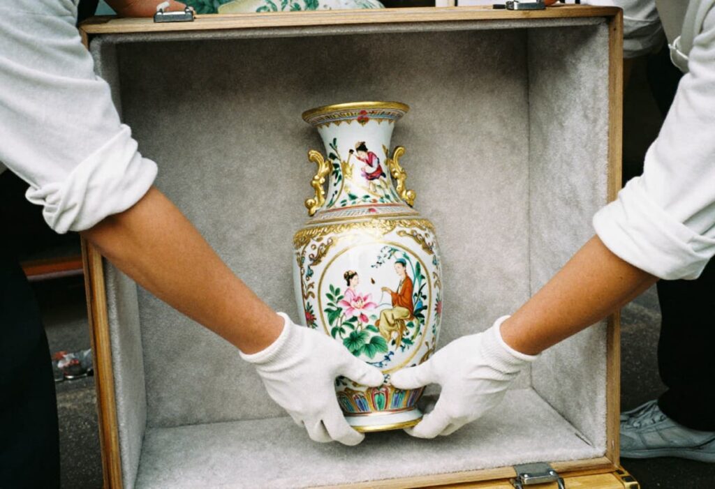 Antique & Fine Item Moving
